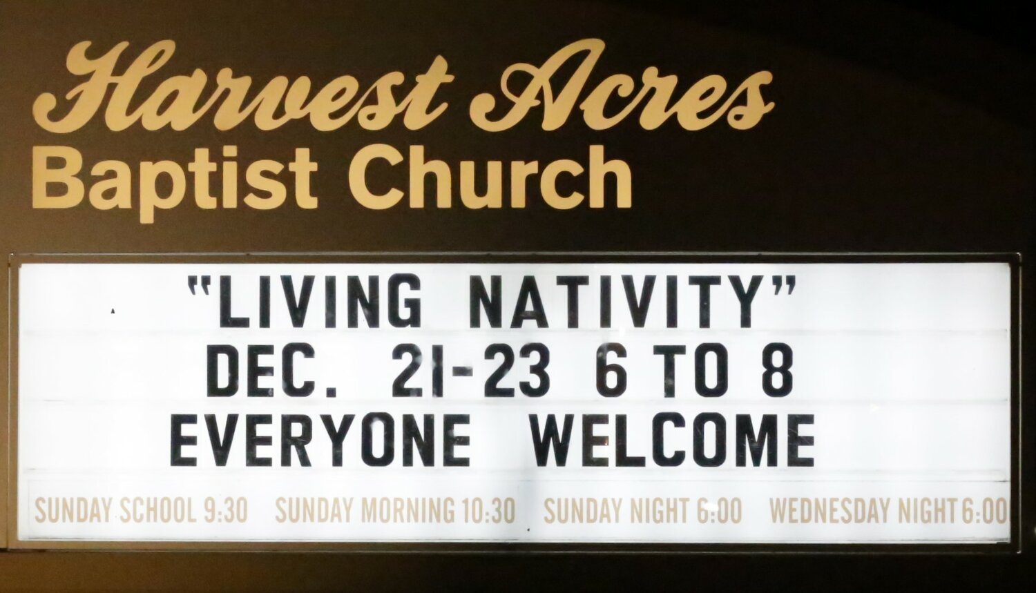Announcing the live nativity.